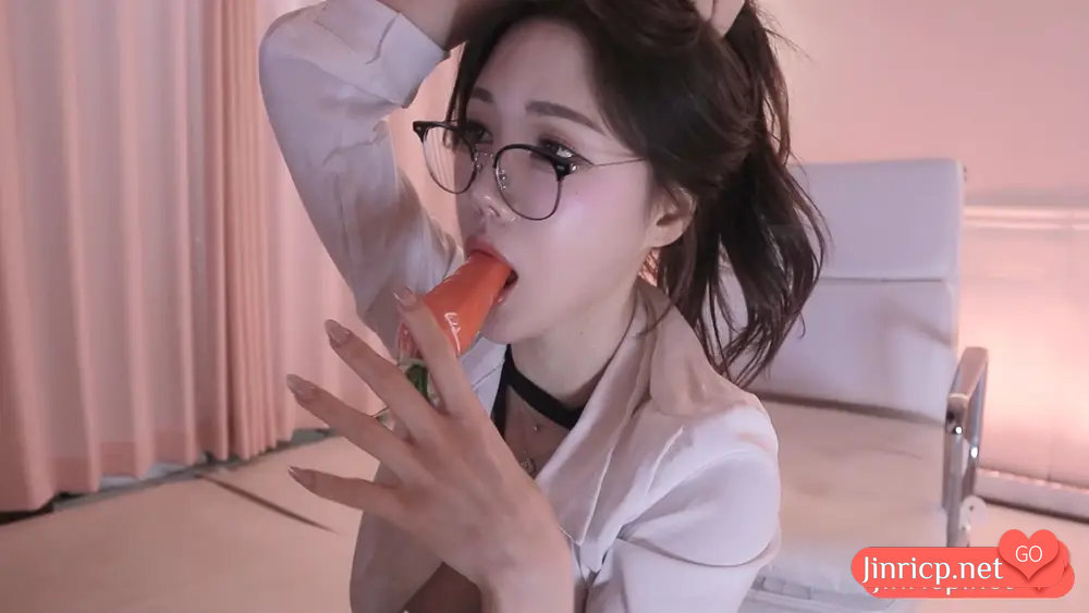 帝芙妮-imissy0u-티파니 个人直播 VIP粉丝房 20250602 完整版 [1V/4.25G]-JIN